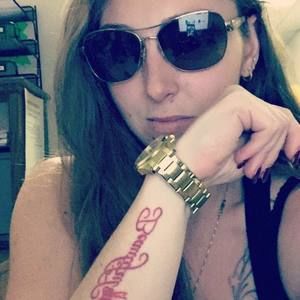 Meet your Posher, Cassandra